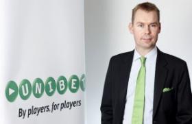 Topman Unibet Henrik Tjärnström hoopt op lagere gokbelasting